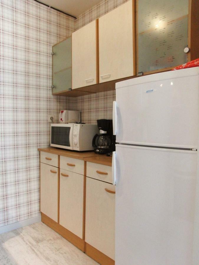 Une Petite Halte Apartment Calais Exterior photo